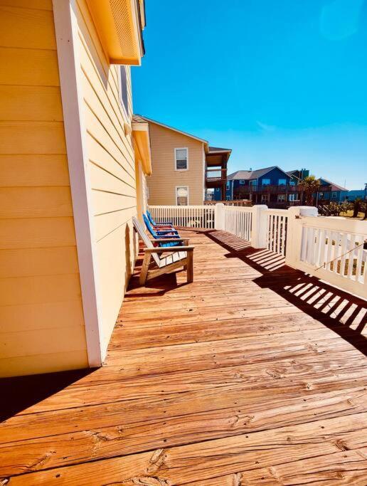 Sunny Delight - Sleeps 10 - Generous Space! Bolivar Peninsula Ngoại thất bức ảnh