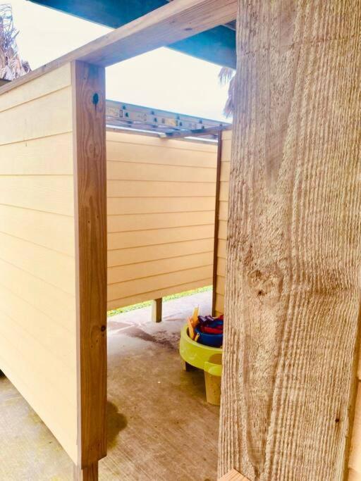 Sunny Delight - Sleeps 10 - Generous Space! Bolivar Peninsula Ngoại thất bức ảnh